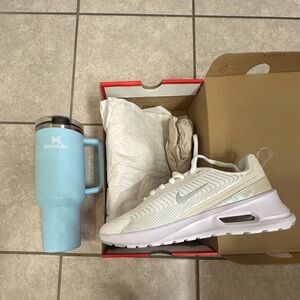 Nike Air Max Cream Sneakers